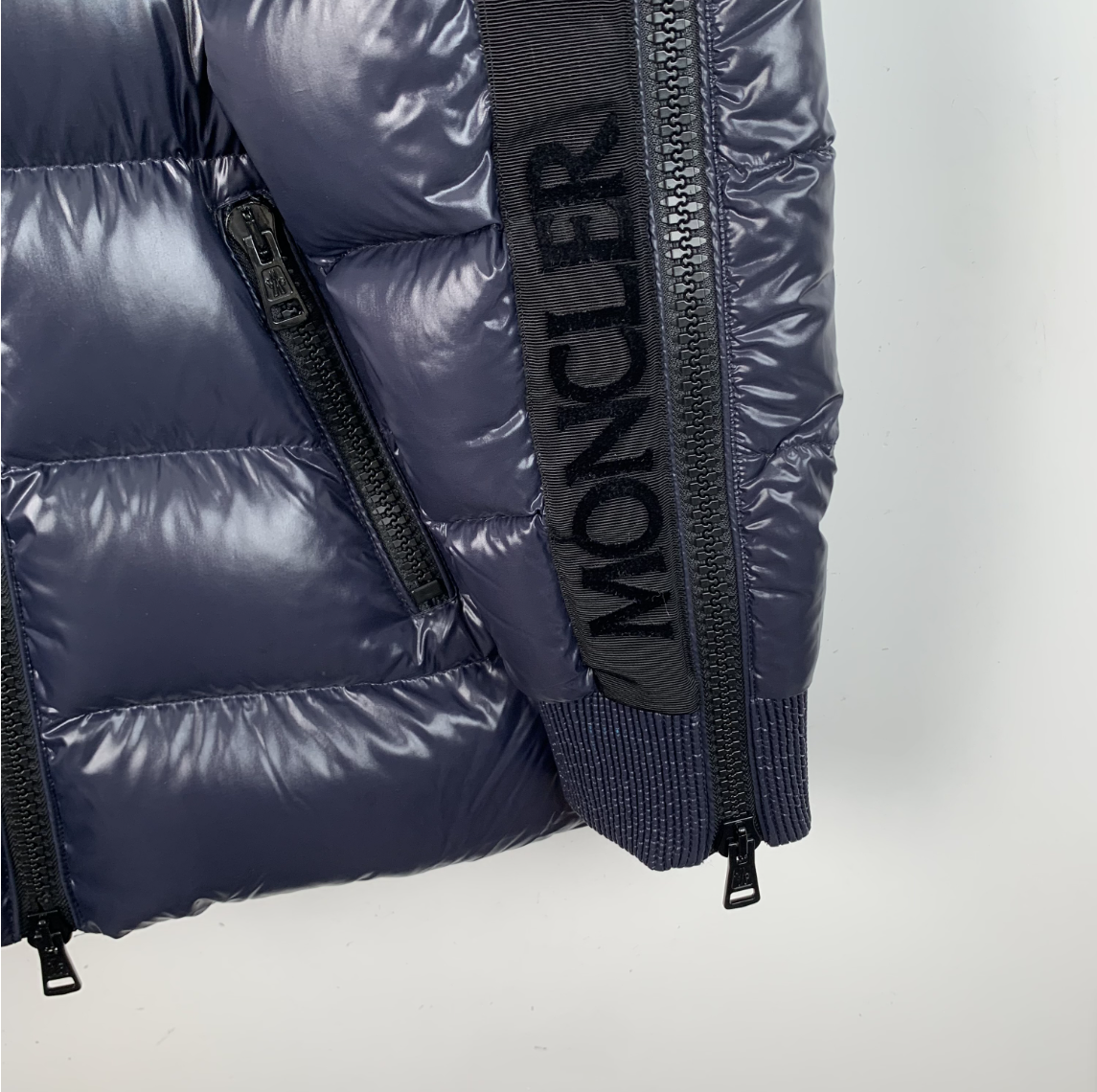 Moncler Liriope Series Navy Blue Logo Letter Hooded Down Jacket