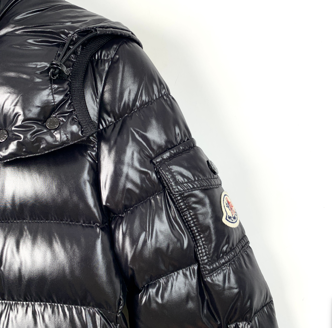 Moncler Moka Series Black Glossy Logo Patch Hooded Quilted Down Jacket