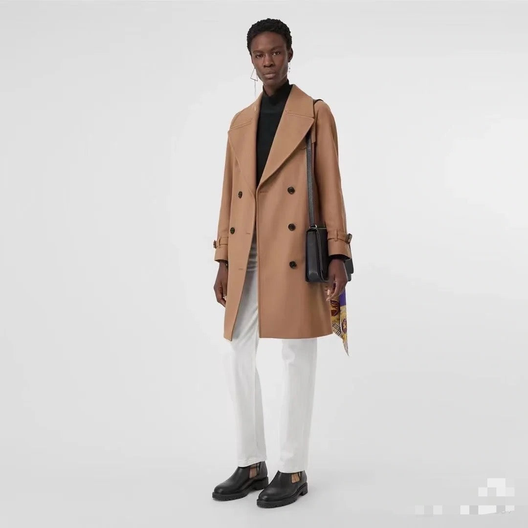 Burberry Brown Wool Coat with Double-Breasted Design Lapel Collar