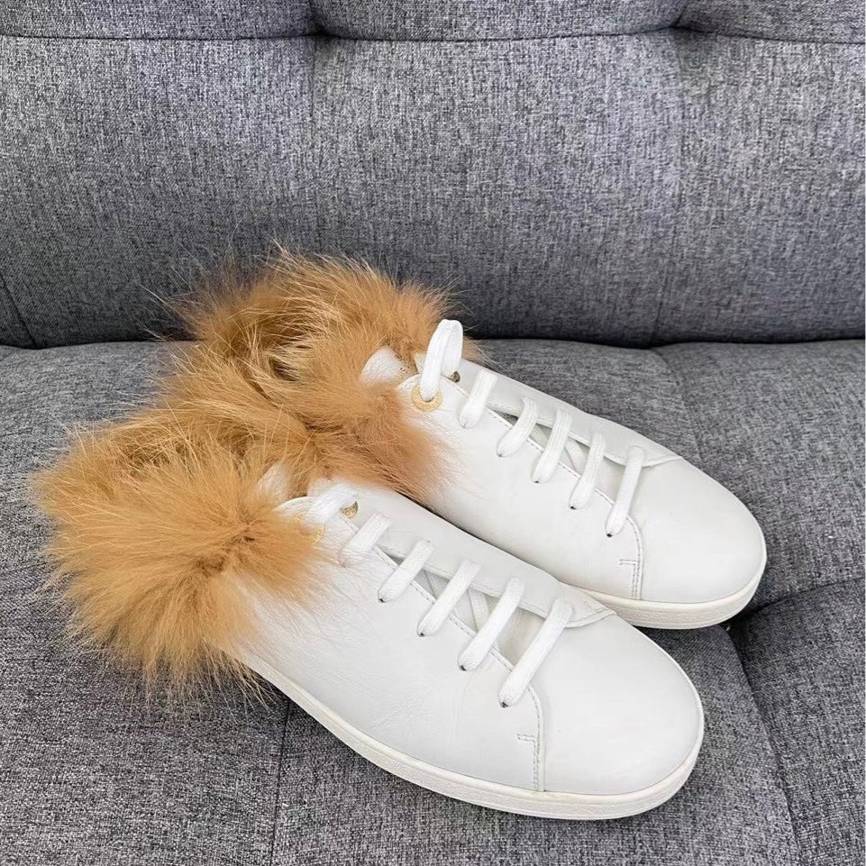 Louis Vuitton FRONTROW series furry casual sneakers