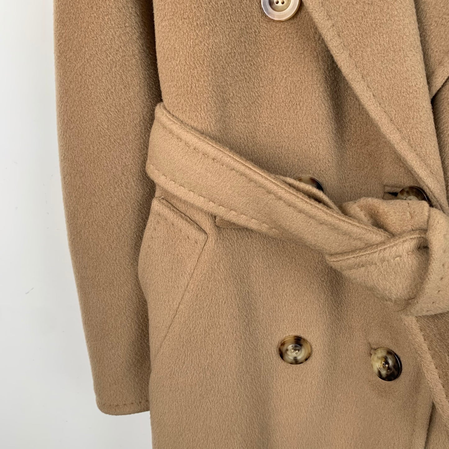 Max Mara 101801 Series Brown Sheepskin Double-Breasted Belted Coat