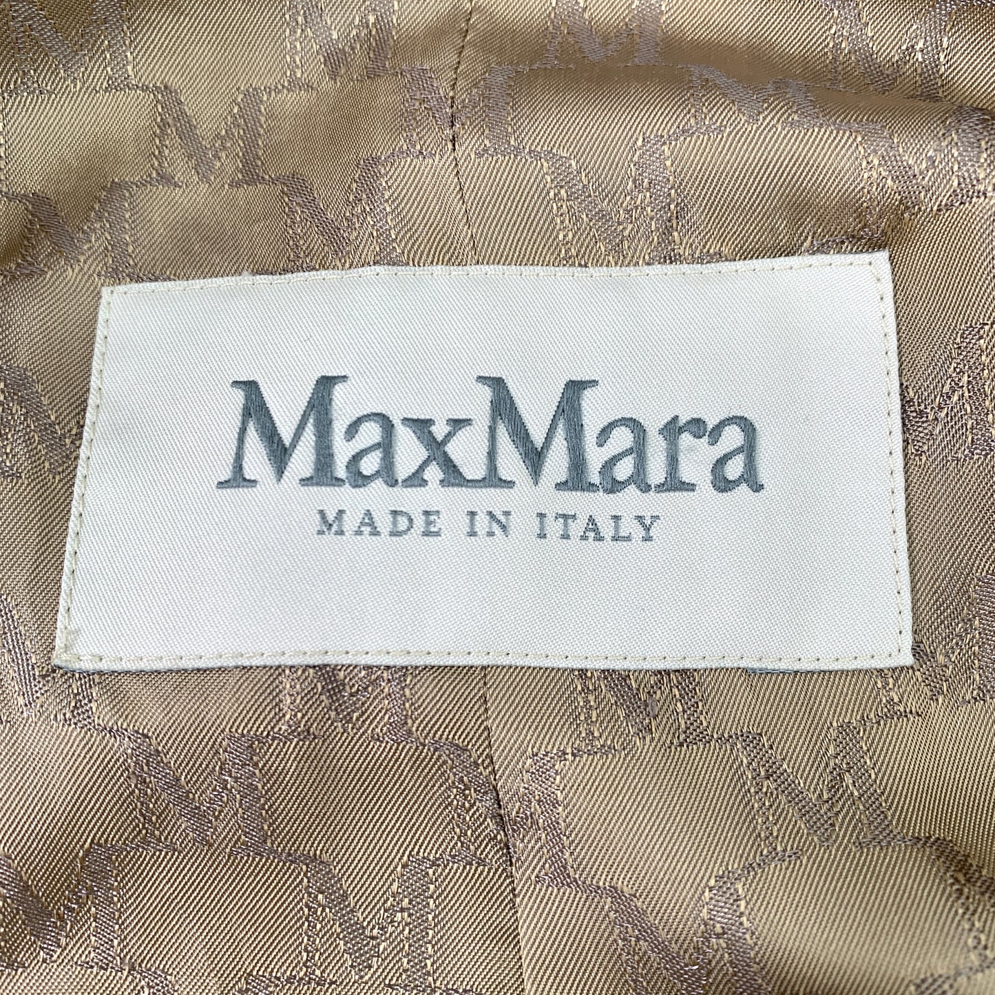 MaxMara 101801 Beige Double-Breasted Coat