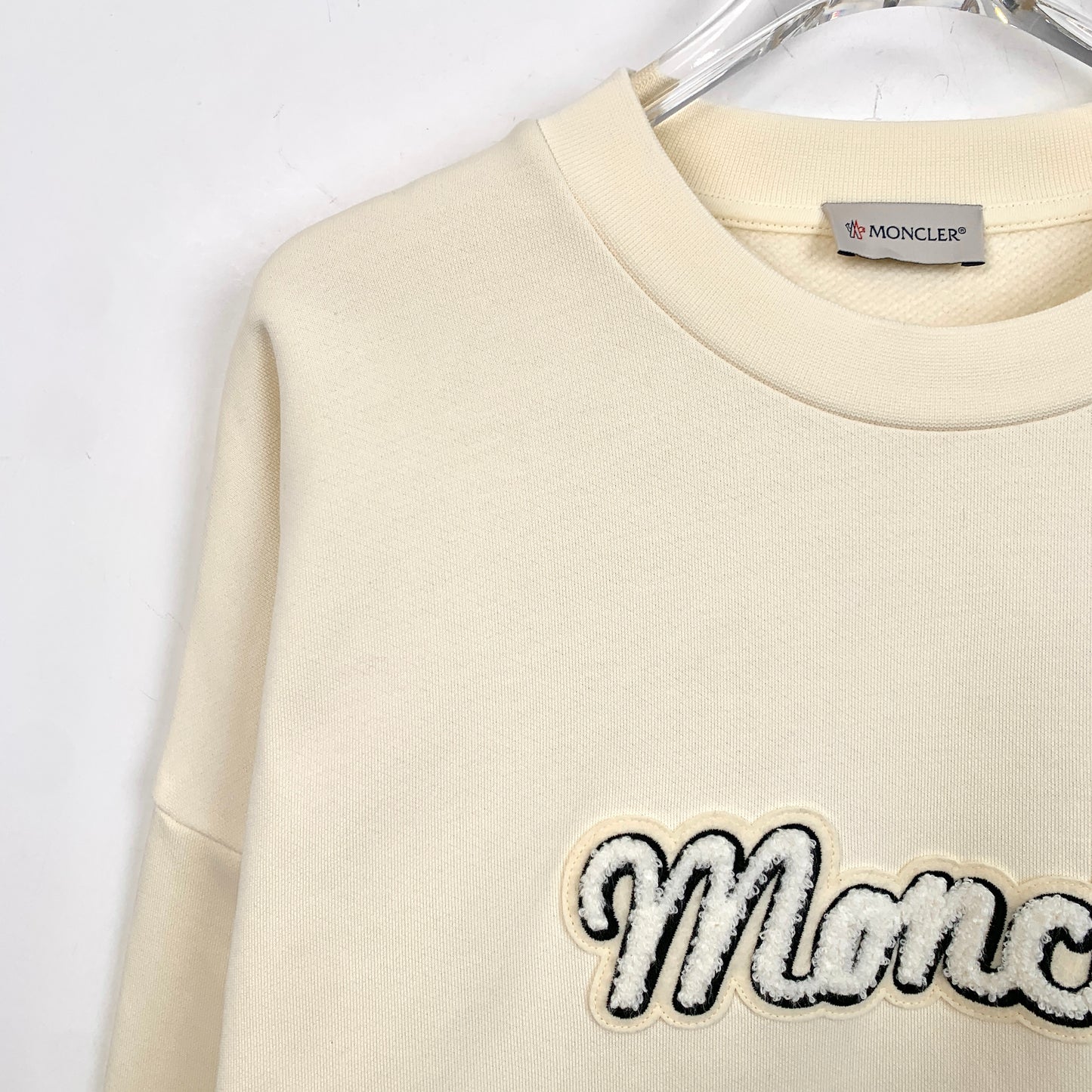 Moncler 2022 Beige Embossed Letter Cotton Crewneck Long-Sleeve Sweatshirt