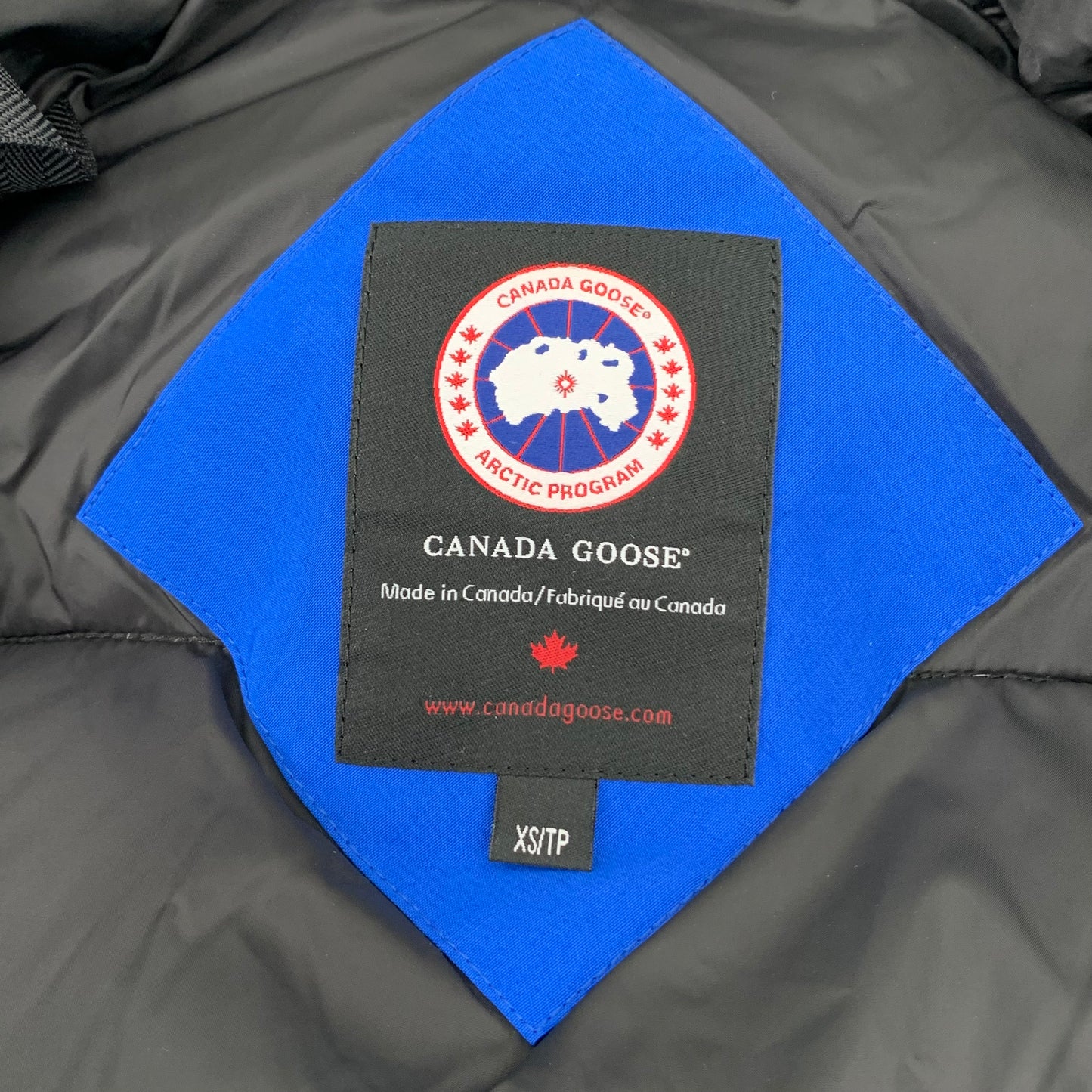 Canada Goose Chilliwack Series Blue Hooded Down Jacket