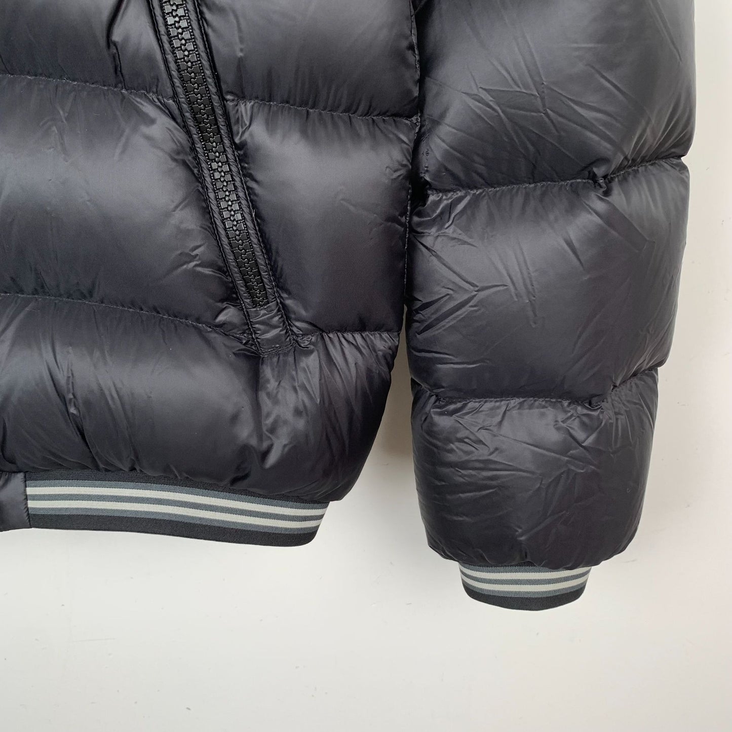 Moncler Jeanbart Navy Hooded Down Jacket with Logo (Size S)