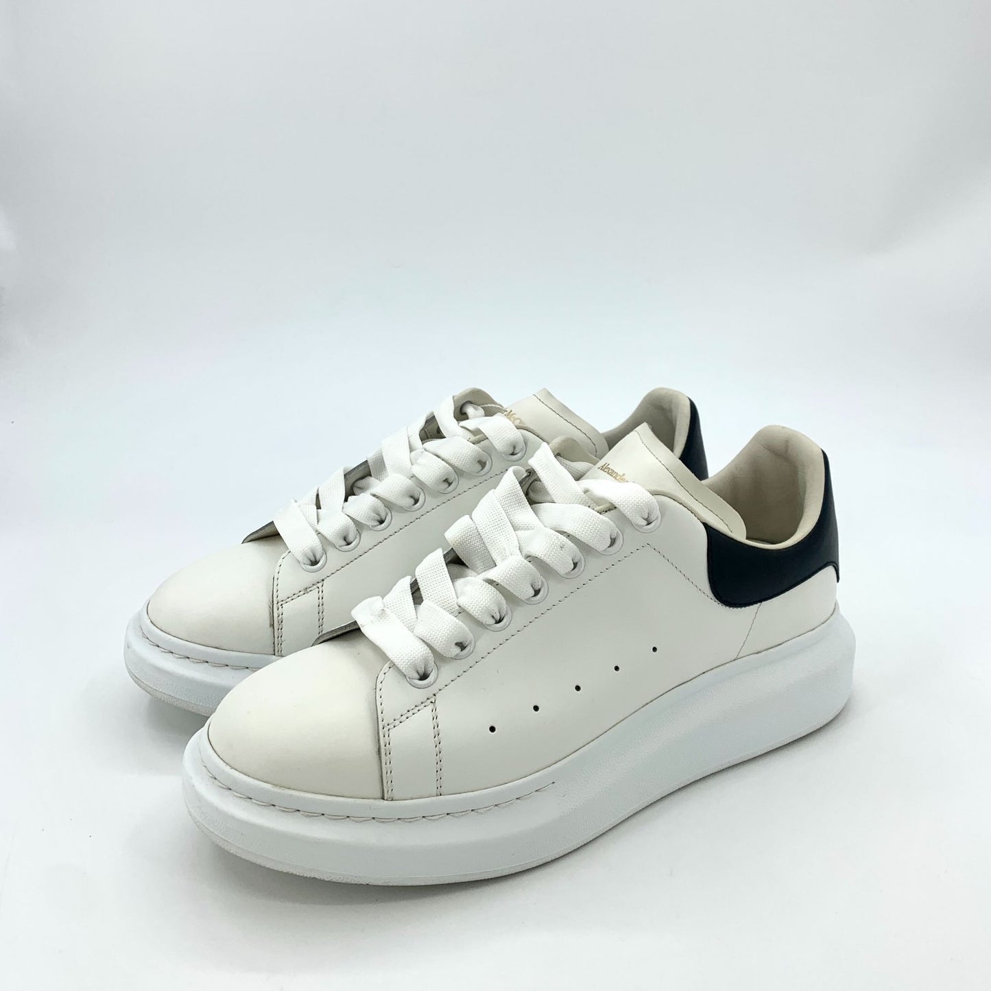 Alexander McQueen Mens White & Black Leather Platform Sneakers Size 42