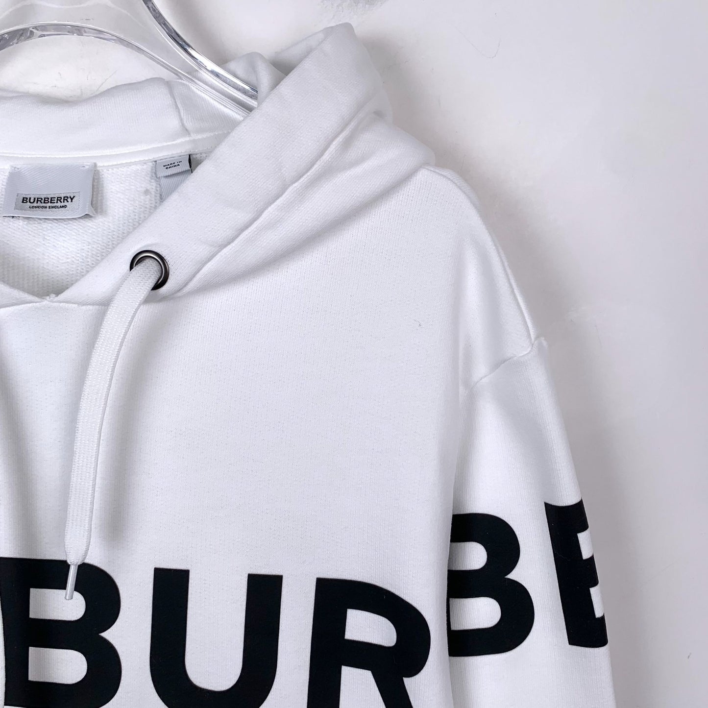 Burberry White Logo Print Cotton Hooded Sweatshirt (Size M)