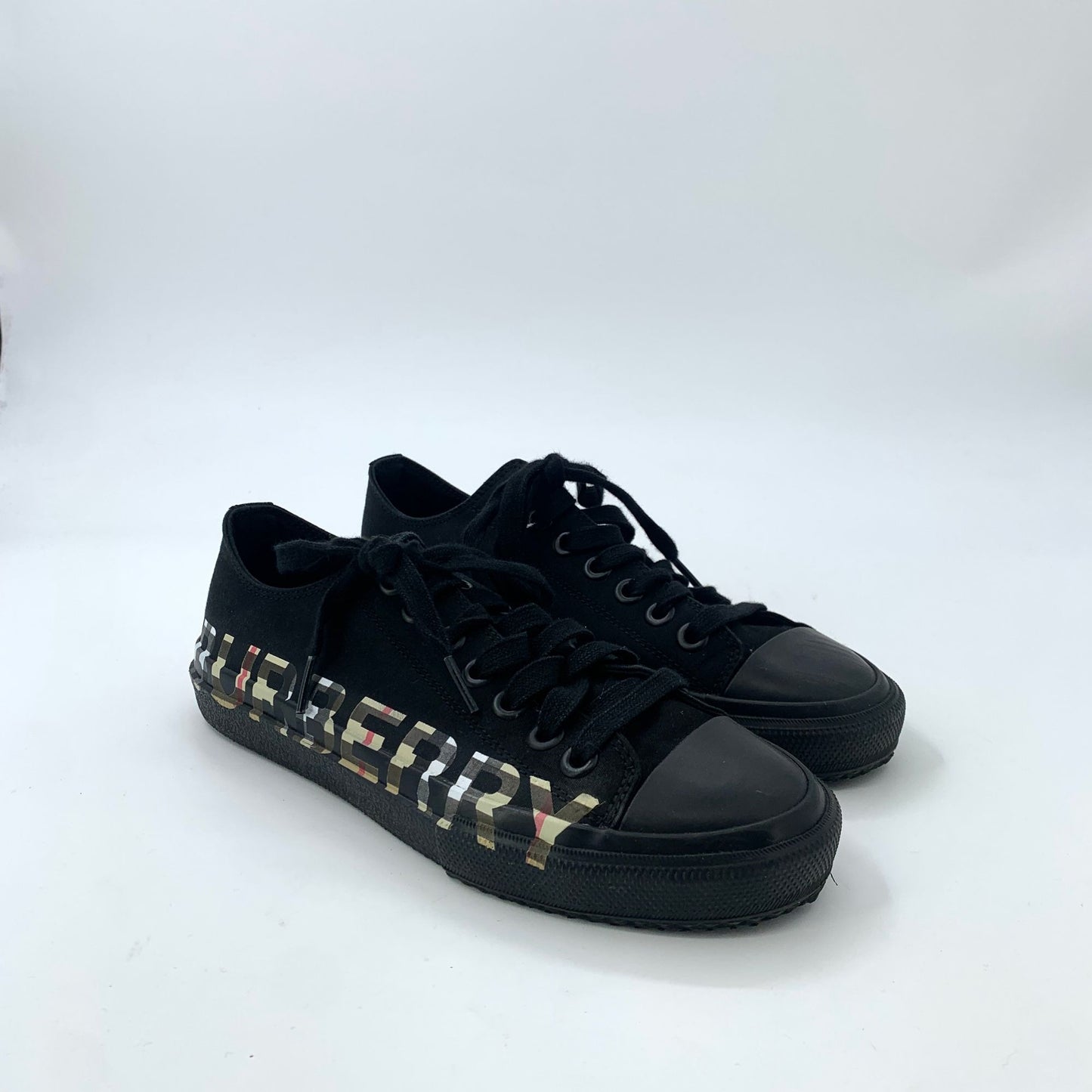 Burberry Black Checkered Logo Print Lace-Up Casual Sneakers (Size 38.5)