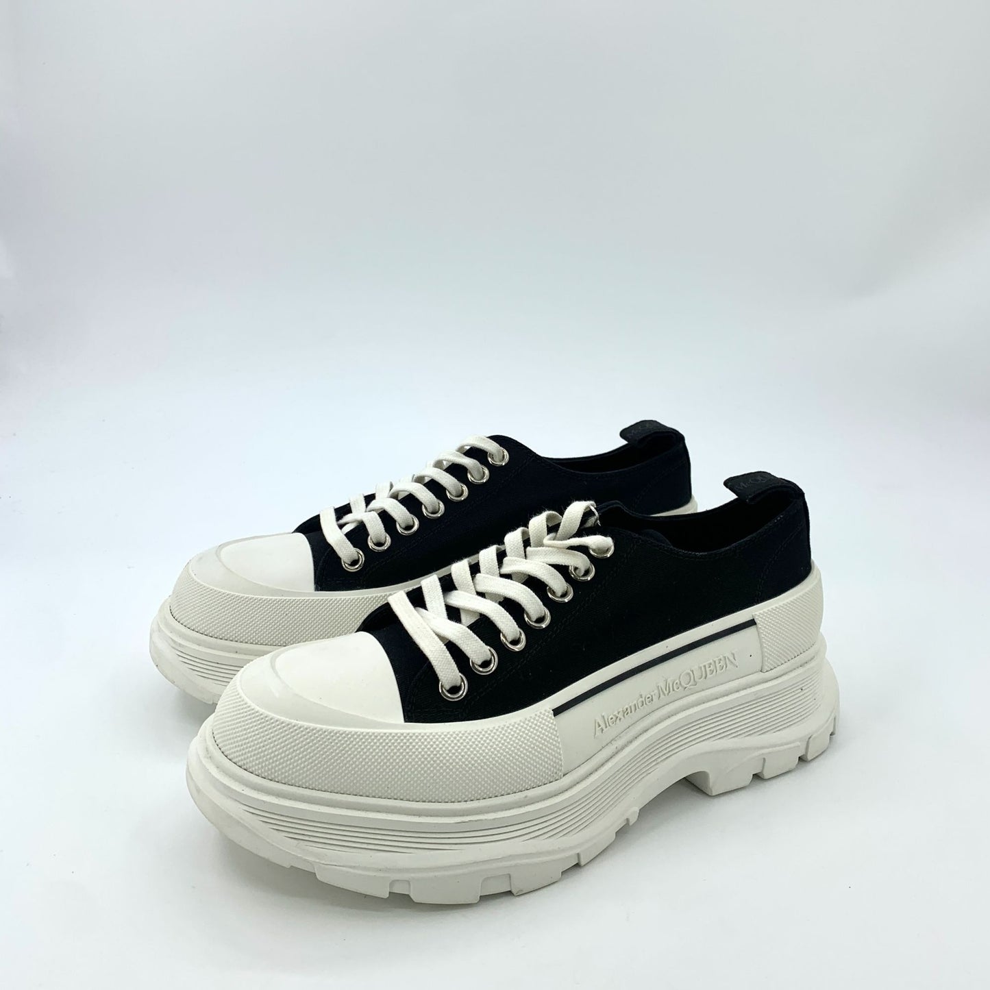 Alexander McQueen White & Black Thick Sole Lace-Up Sneakers (Size 42)