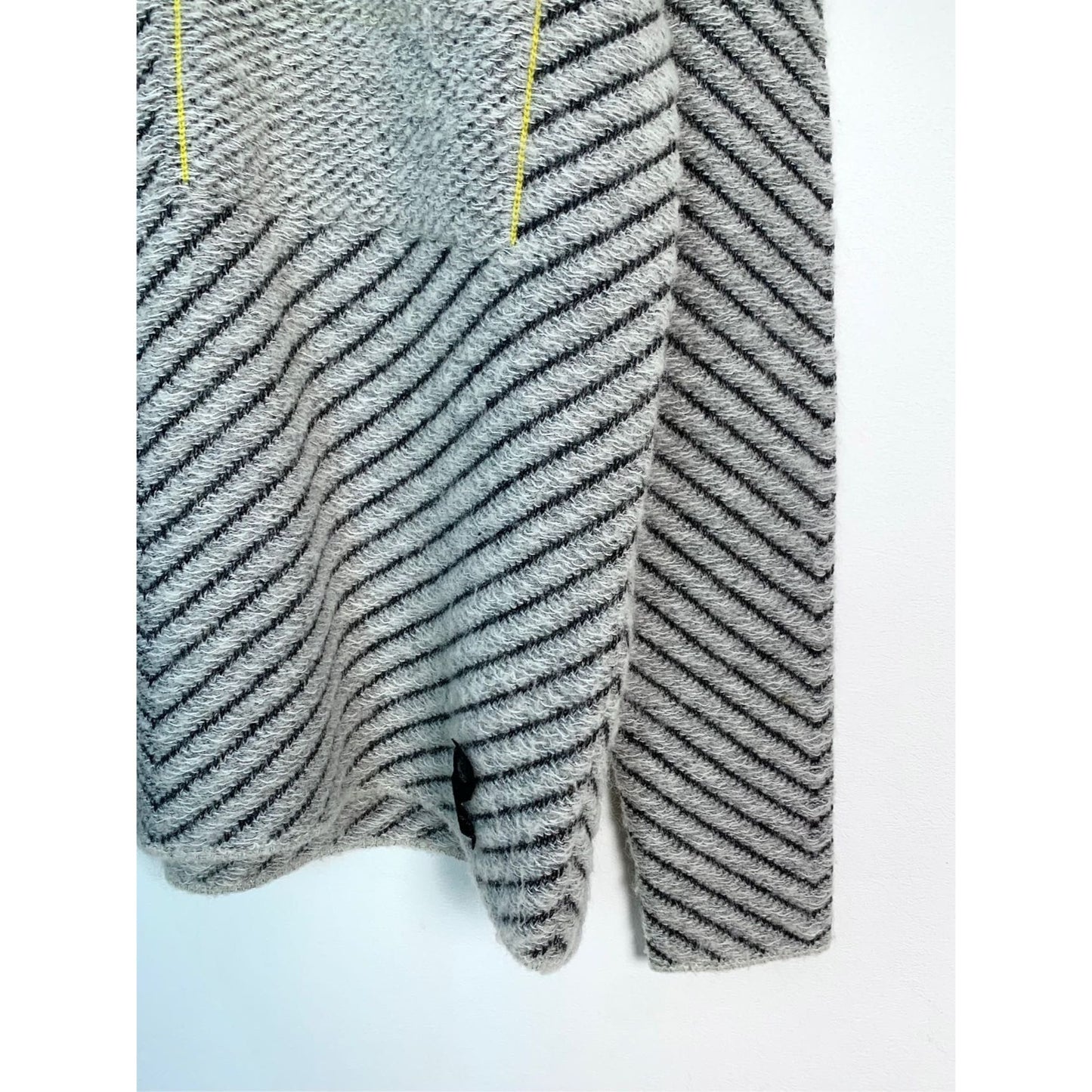 Fendi Mens Crew-Neck Wool Knit Sweater Size 44 With Pocket & Yellow Trim