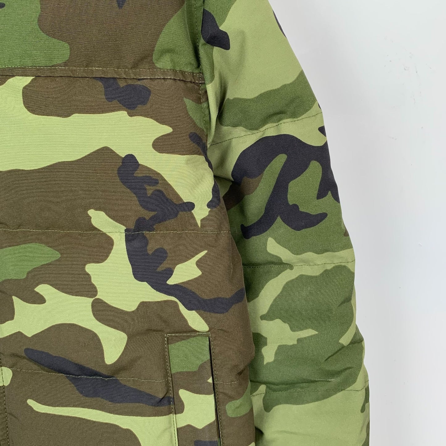 Canada Goose Camouflage Hooded Down Jacket XS