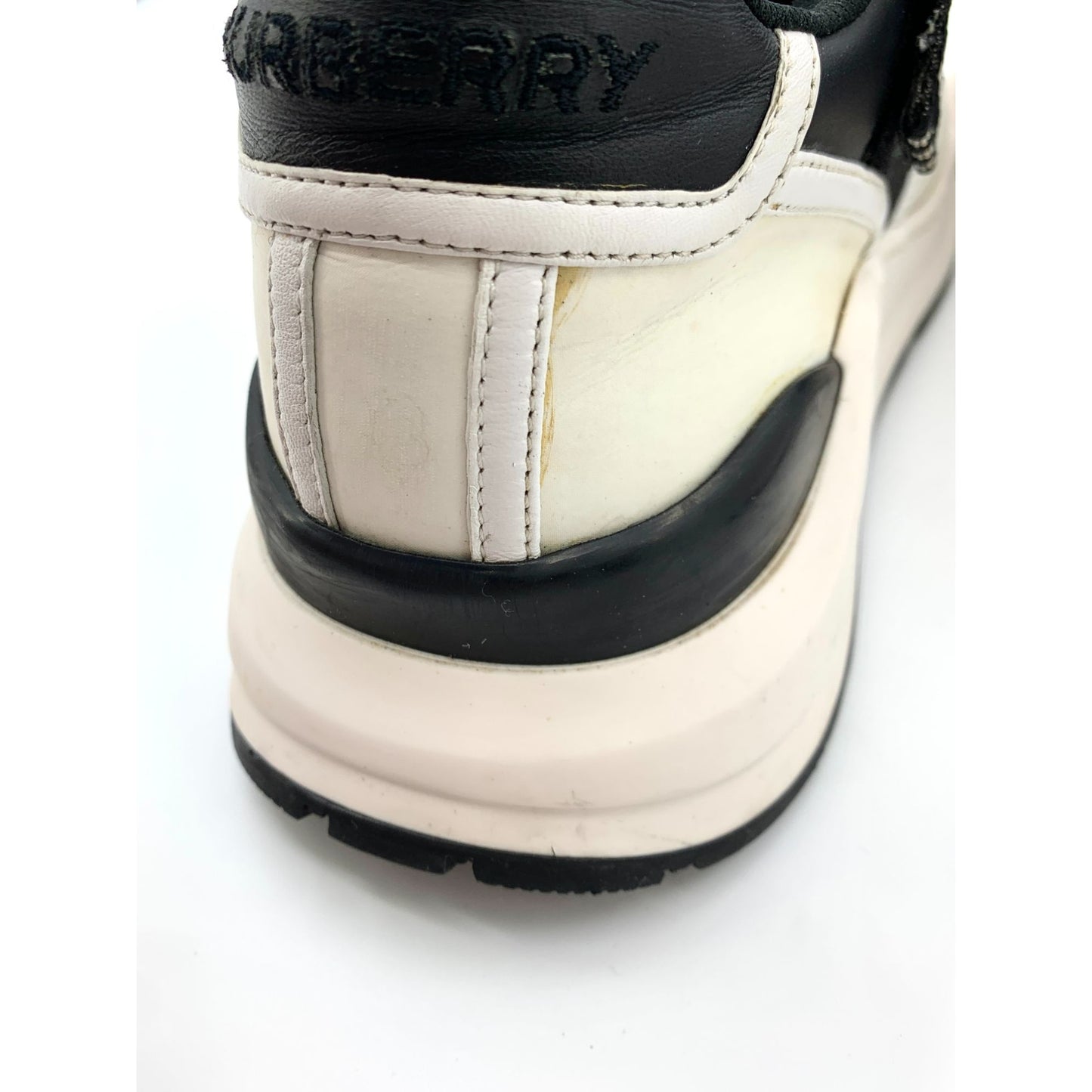 Burberry Black & White Logo Detail Leather Lace-Up Sneakers (Size 43)