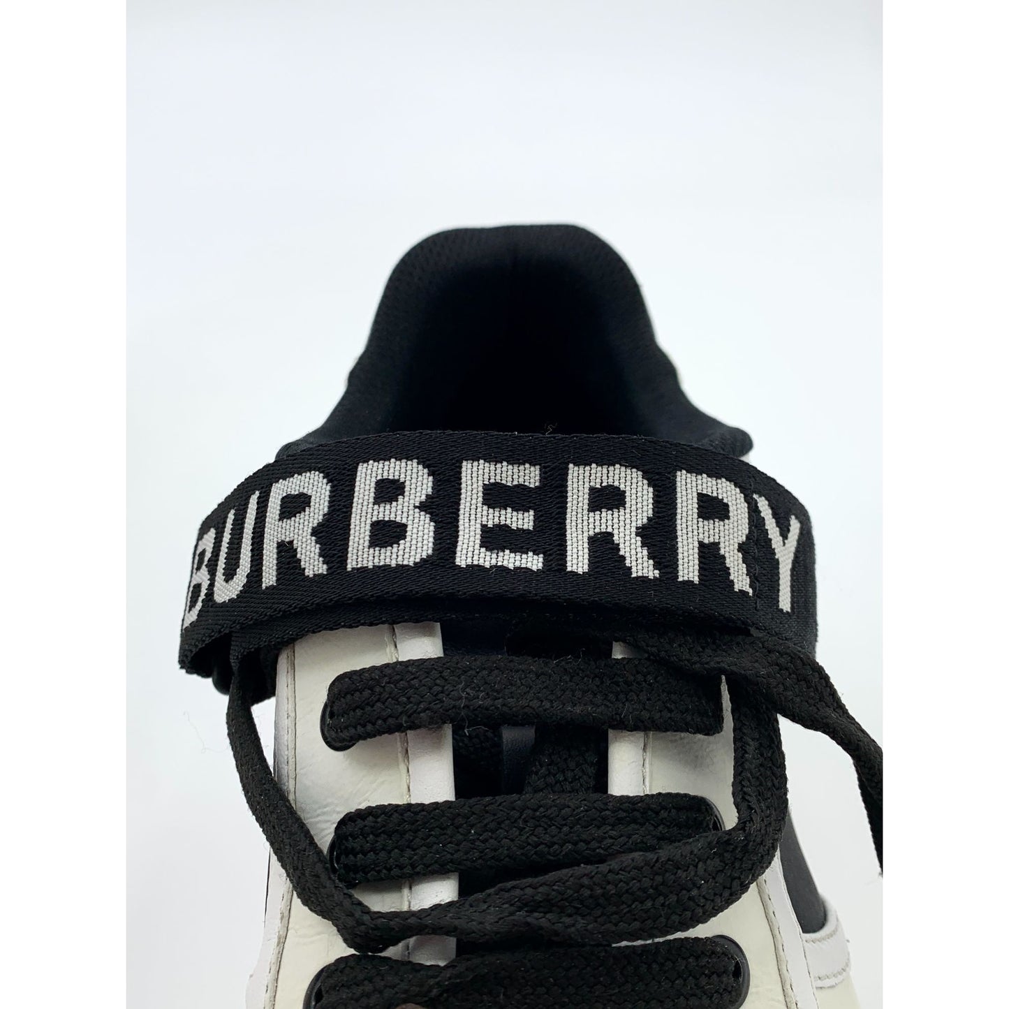 Burberry Black & White Logo Detail Leather Lace-Up Sneakers (Size 43)