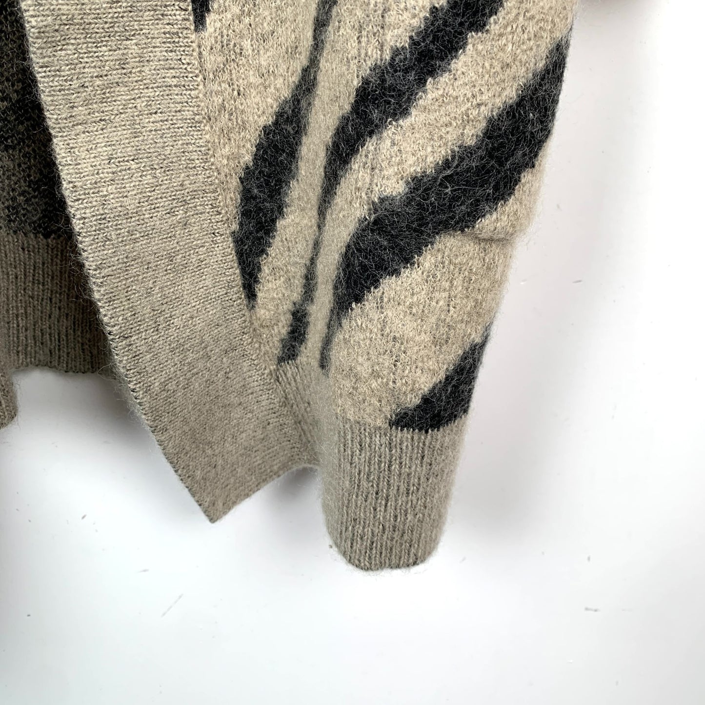 Maxmara Colorblock Zebra Pattern Mohair Knit Cardigan (Size XS)