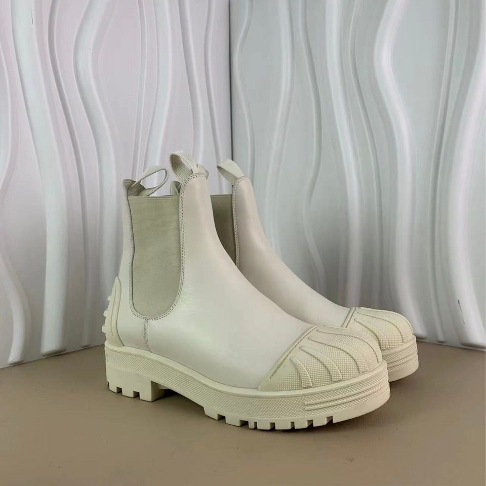 Christian Dior Ladies White Calfskin Chelsea Boots Size 37