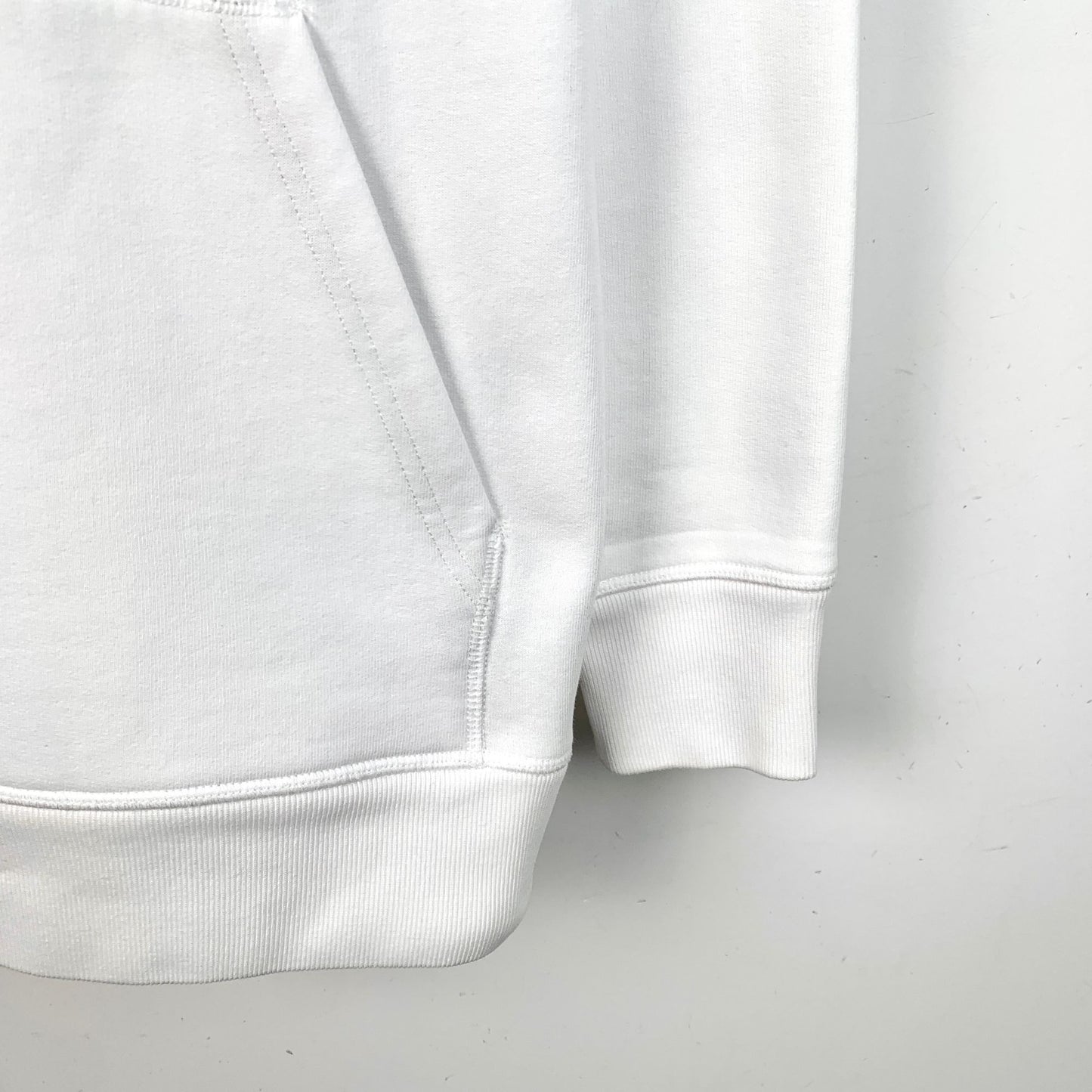 Burberry White Logo Embroidered Hooded Sweatshirt (Size S)