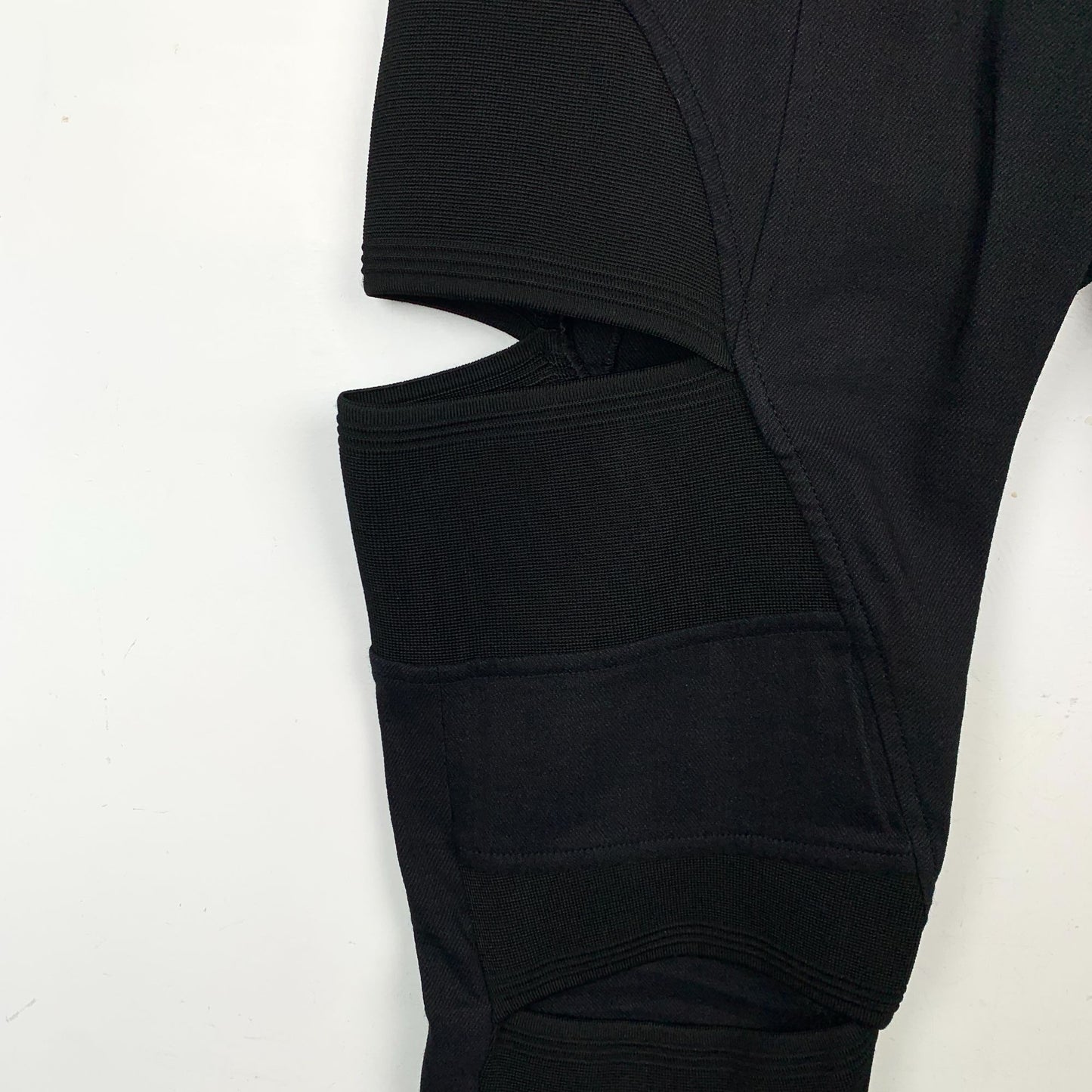 Burberry Black Irregular Cut Zipper Casual Pants Size M Made In Italy Viscose & Elastane